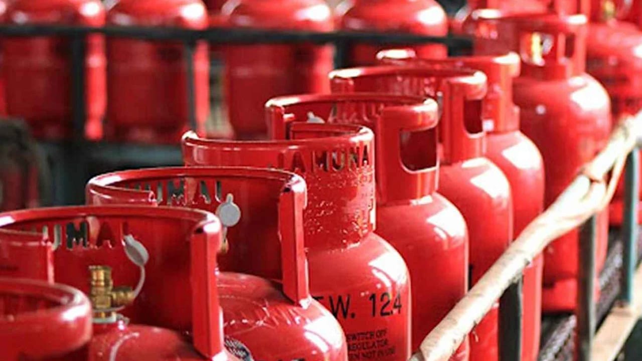 ভোক্তা পর্যায়ে এলপিজি ও অটোগ্যাসের দাম বৃদ্ধি: নতুন দর আজ সন্ধ্যা থেকে কার্যকর