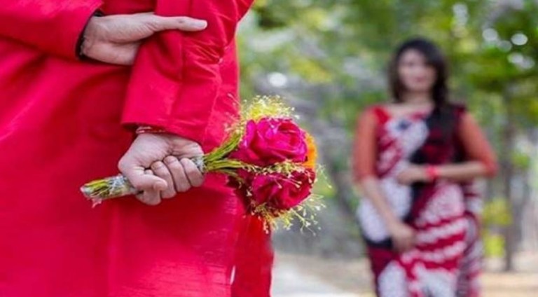 ফাল্গুনের স্নিগ্ধতায় বিশ্ব ভালোবাসা দিবস উদযাপন; মানবিক সম্পর্কের জয়গান